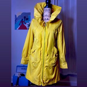 Vertigo Paris Yellow Spring Rain Jacket